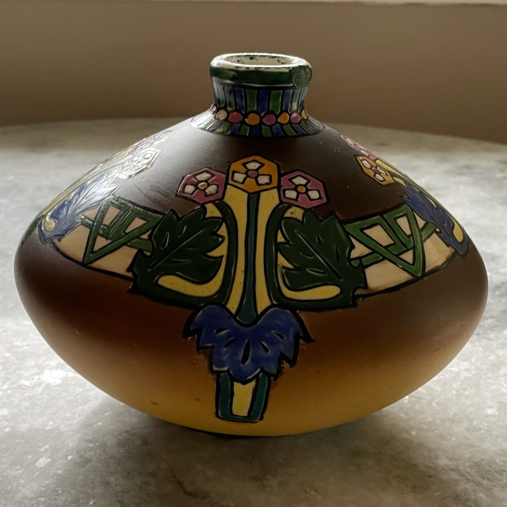 Antique hand painted vase - Picture 4 of 14